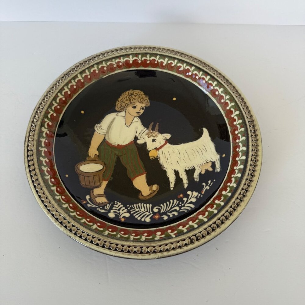 Vintage Kohler Biel Handarbeit Plate Boy & Goat Design Hanging